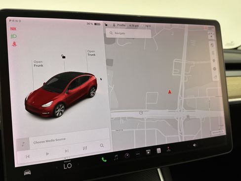 Used 2020 Tesla Model Y Long Range AWD/4WD image 14