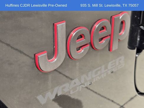 Used 2021 Jeep Wrangler Unlimited Rubicon AWD/4WD image 12