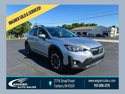 Used 2021 Subaru Crosstrek 2.0i Premium w/ Moonroof Package AWD/4WD image 1