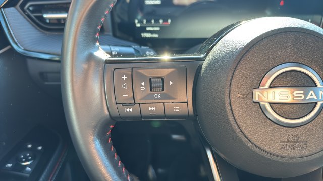 Used 2026 Nissan Kicks SR w/ Cold Weather Package AWD/4WD image 22