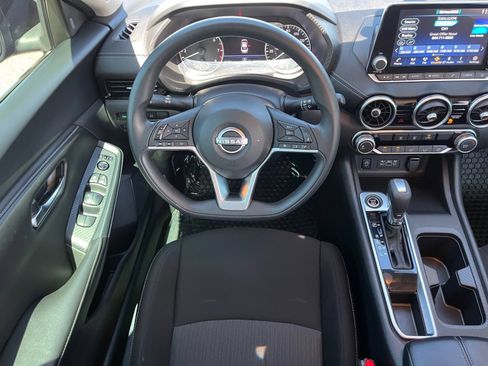 Used 2024 Nissan Sentra SV FWD image 13