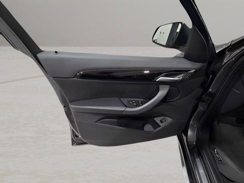 Used 2018 BMW X1 xDrive28i image 14