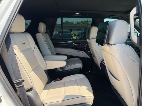 Used 2021 Cadillac Escalade Sport AWD/4WD image 14