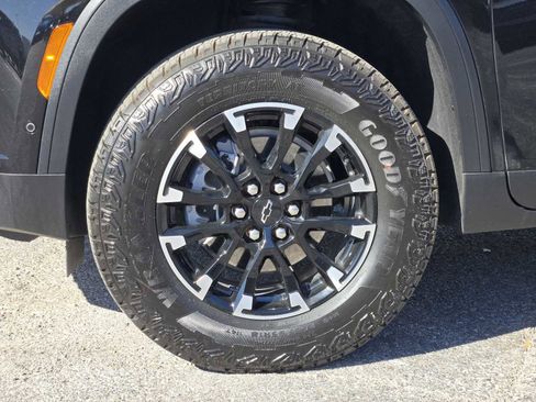 Certified 2025 Chevrolet Traverse Z71 w/ Enhanced Driving Package image 33