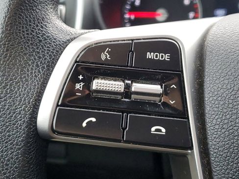 Used 2019 Kia Sorento L image 12