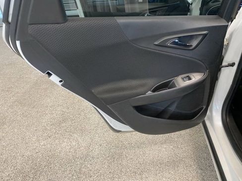 Used 2016 Chevrolet Malibu LT FWD image 31