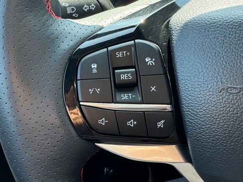 Used 2025 Ford Explorer ST-Line image 26