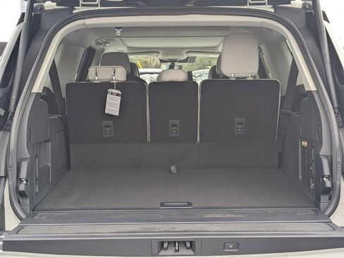 New 2025 Lincoln Navigator L Reserve image 13