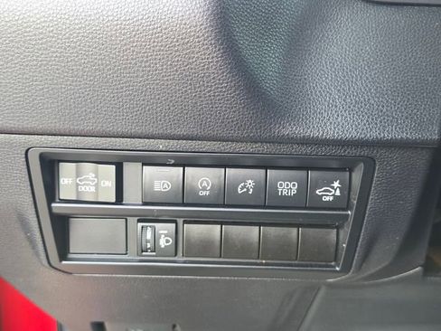 Used 2022 Toyota Tundra SR5 w/ Convenience Package RWD image 11
