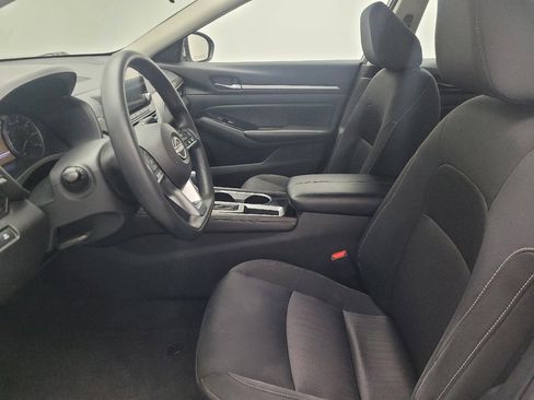 Used 2023 Nissan Altima 2.5 SV image 17