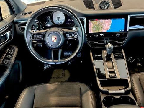 Used 2022 Porsche Macan S AWD/4WD image 16