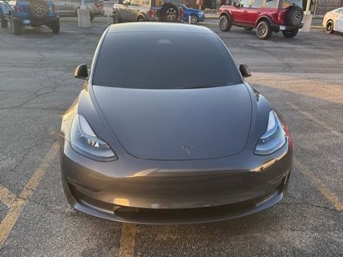 Used 2023 Tesla Model 3 Performance image 2