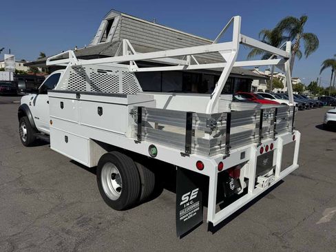 Used 2022 RAM 5500 Tradesman RWD image 3