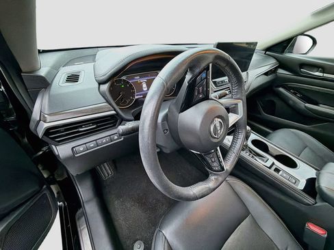 Used 2023 Nissan Altima 2.5 SL AWD/4WD image 11