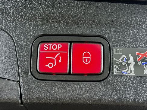 Used 2026 Mercedes-Benz GLE 350 4MATIC image 36