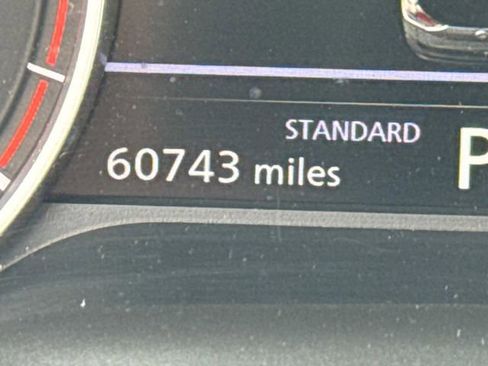 Certified 2023 Nissan Rogue SV FWD image 36