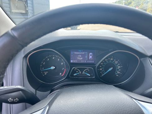 Used 2012 Ford Focus SE FWD image 9