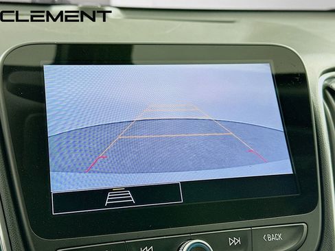 Used 2021 Chevrolet Malibu LT image 19