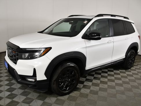 Certified 2023 Honda Passport TrailSport image 10
