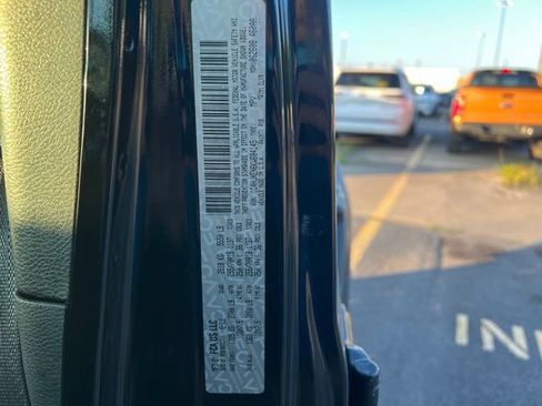 Used 2019 Jeep Wrangler Unlimited Sahara AWD/4WD image 22