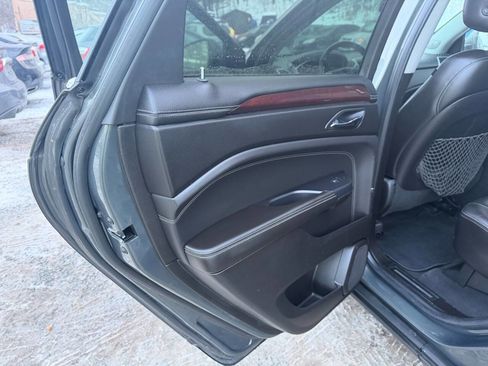 Used 2013 Cadillac SRX Luxury image 13