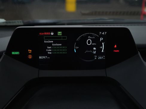 Used 2026 Toyota Prius Plug-In Hybrid image 25