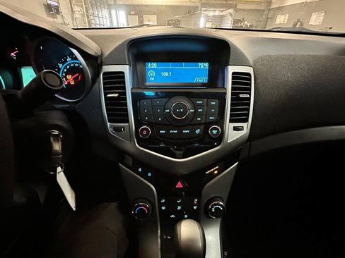 Used 2012 Chevrolet Cruze LT FWD image 36