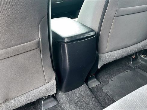Used 2015 Toyota RAV4 XLE FWD image 33