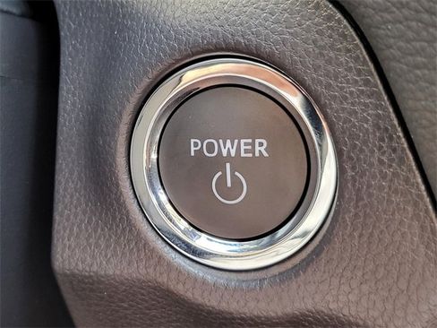 Used 2025 Toyota RAV4 XLE image 29