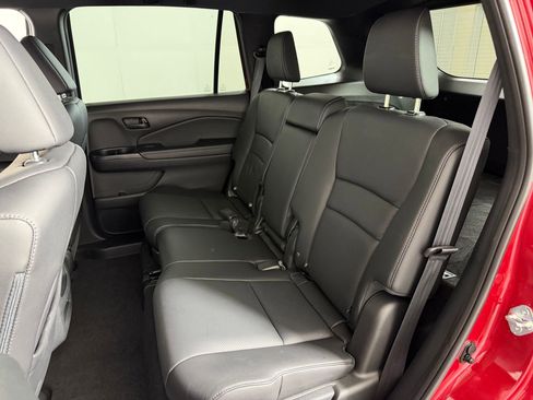 Certified 2023 Honda Passport EX-L image 13