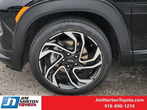 Used 2024 Chevrolet TrailBlazer RS FWD image 12