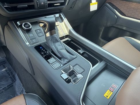 New 2026 Lexus GX 550 AWD/4WD image 24