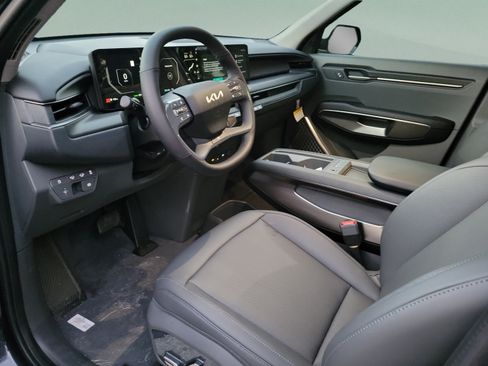 New 2026 Kia EV9 Light RWD image 17