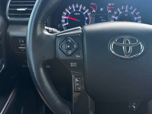 Used 2019 Toyota 4Runner TRD Off-Road AWD/4WD image 32