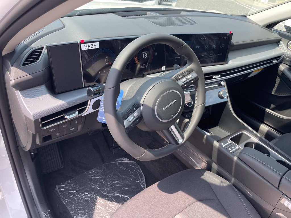 New 2026 Hyundai Sonata SEL FWD image 9