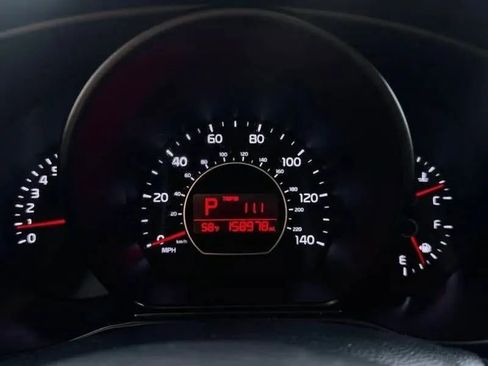 Used 2016 Kia Soul ! FWD image 18