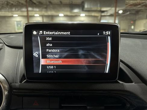 Used 2017 MAZDA MX-5 Miata Grand Touring w/ Appearance Package image 18