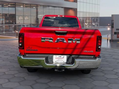 Used 2026 RAM 2500 Big Horn AWD/4WD image 9