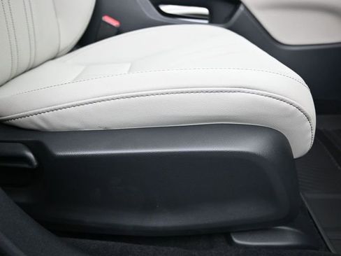 New 2026 Honda HR-V EX-L image 10