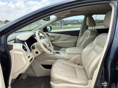 Used 2015 Nissan Murano Platinum w/ Platinum Technology Package FWD image 9