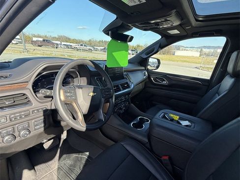 Used 2024 Chevrolet Tahoe High Country w/ Premium Package image 5