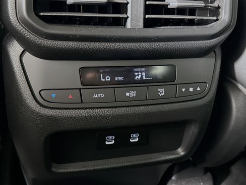 New 2026 Honda Pilot image 31