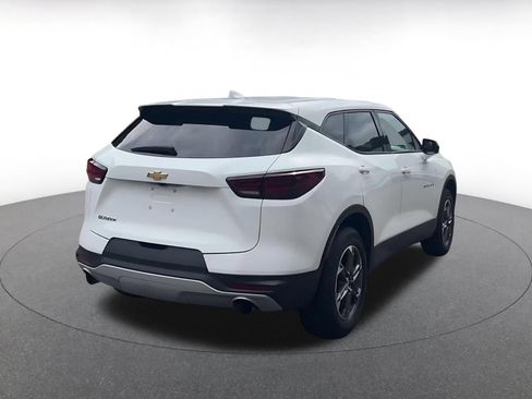 Used 2025 Chevrolet Blazer LT FWD image 13