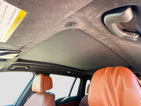 Used 2023 BMW X7 xDrive40i w/ Executive Package image 29