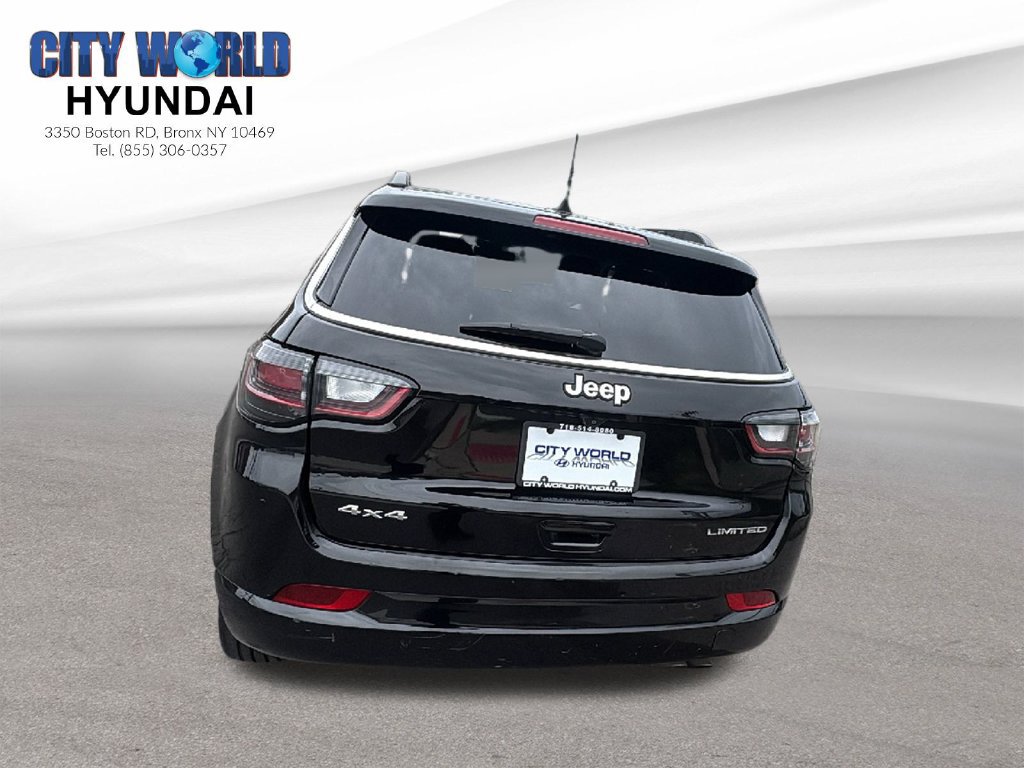 Used 2022 Jeep Compass Limited w/ Elite Group AWD/4WD image 4