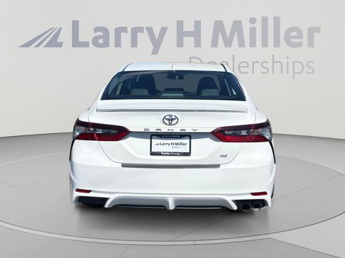 Used 2024 Toyota Camry SE FWD image 4