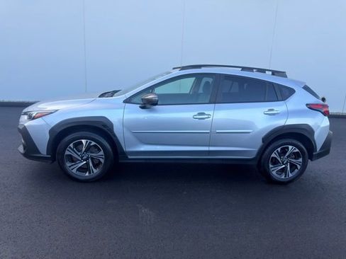 Used 2024 Subaru Crosstrek 2.0i Premium AWD/4WD image 9