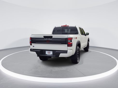 Used 2025 Nissan Frontier PRO-4X w/ Pro Premium Package AWD/4WD image 5