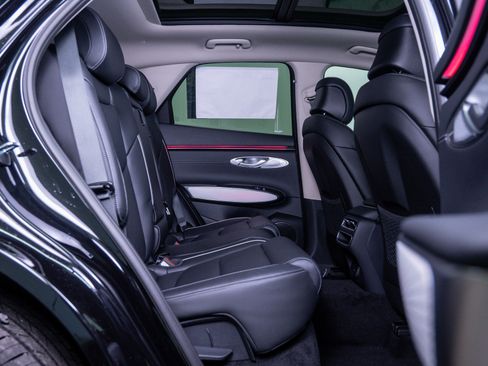 New 2026 Genesis GV70 2.5T Advanced image 12