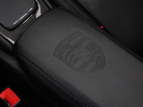 Used 2019 Porsche 911 Speedster RWD image 31